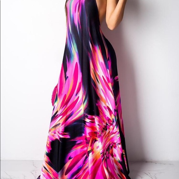 HPx2 Print Open Back Halter Maxi Dress - Picture 5 of 6